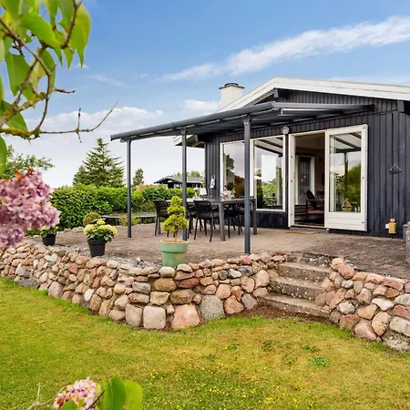 Eweline - 400m From The Sea By Interhome Dom wakacyjny